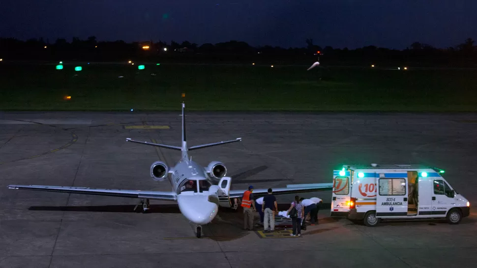 Avión sanitario. ARCHIVO LA GACETA / FOTO DE DIEGO ARÁOZ