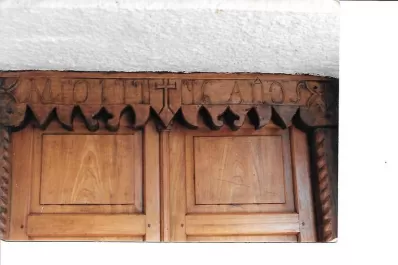 Apenas tosca carpintería