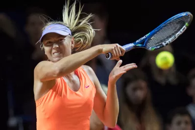 Maria Sharapova avanzó a semifinales en el torneo de Stuttgart