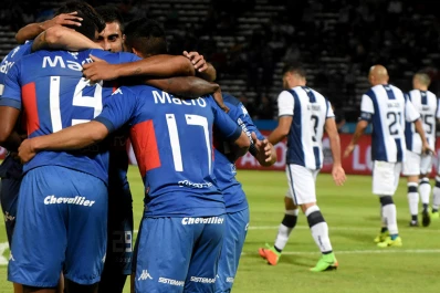 Tigre fue certero en los primeros minutos y sorprendió a Talleres en Córdoba