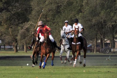 Tapia Polo no pudo ante la fuerza del equipo local