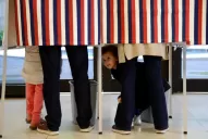 El equipo de Macron denuncia que fue víctima de un ataque de hackers