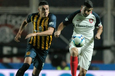 San Lorenzo venció a Central y sigue dando pelea