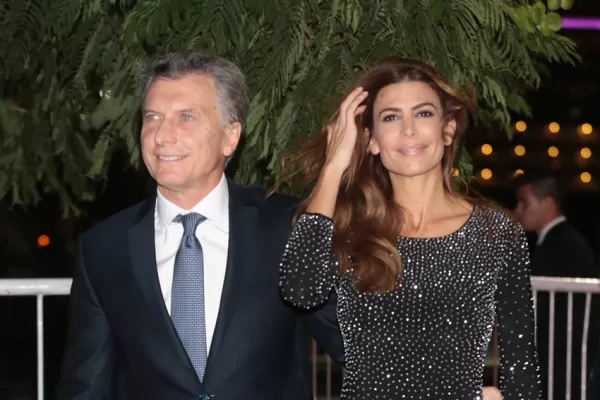 Mirá los looks del casamiento al que asistieron Mauricio Macri y Juliana Awada