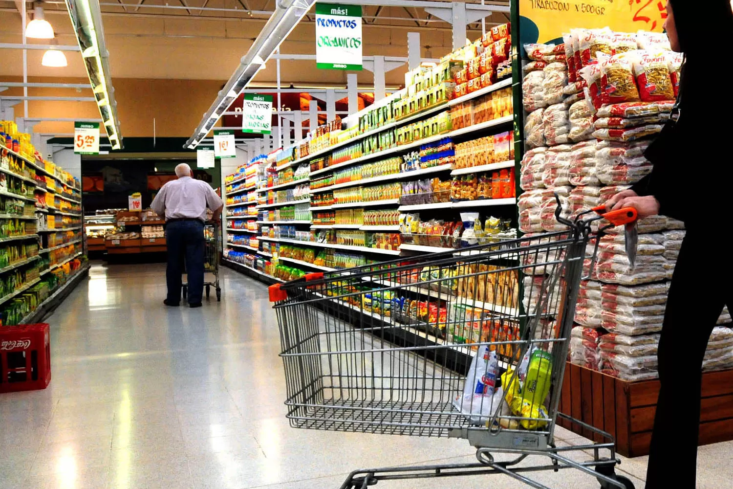 SUPERMERCADOS. En el rubro alimentos y bebidas, el aumento fue de dos puntos, según el informe. FOTO TOMADA DE INFORMABTL.COM