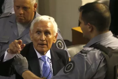 Miguel Etchecolatz y Christian von Wernich pidieron el beneficio del 2x1