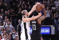 Con un tapón de Manu Ginóbili, Spurs venció a Rockets