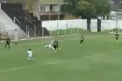 Un juvenil de Atlético le metió un tremendo golazo a los de Boca
