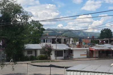 Un hombre fue detenido por golpear y quemar a sus hijos en Salta