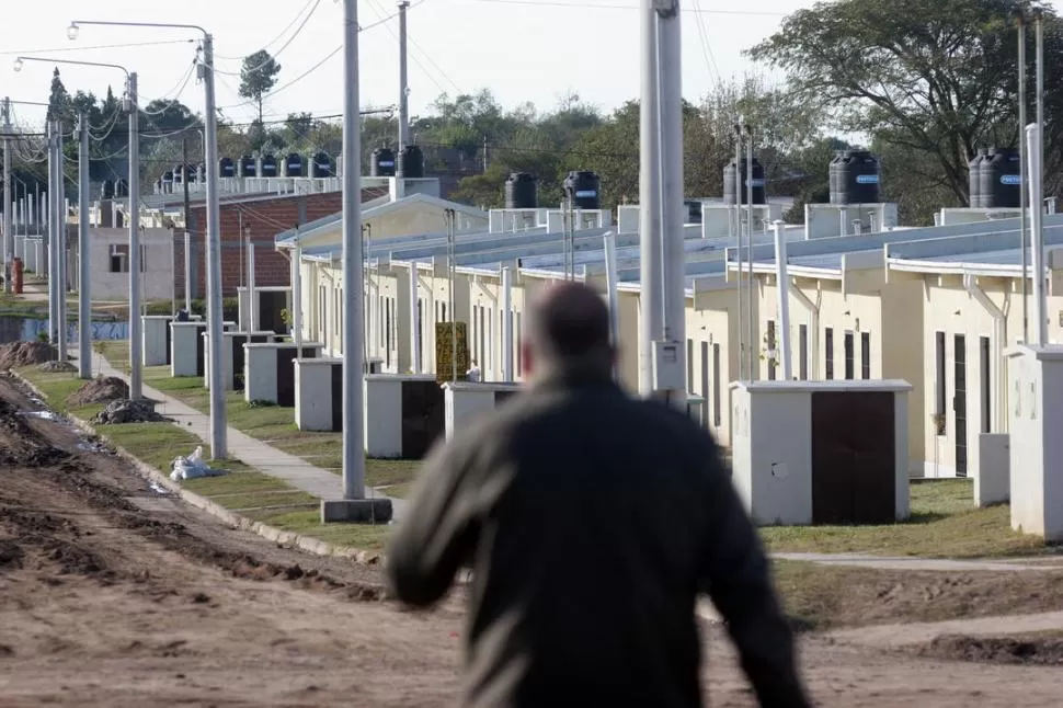 EN EJECUCIÓN. En El Colmenar, así como en otros distritos, se levantaron barrios de viviendas sociales gracias a los recursos de la ley nacional Fonavi. la gaceta / foto de juan pablo sánchez noli (archivo)