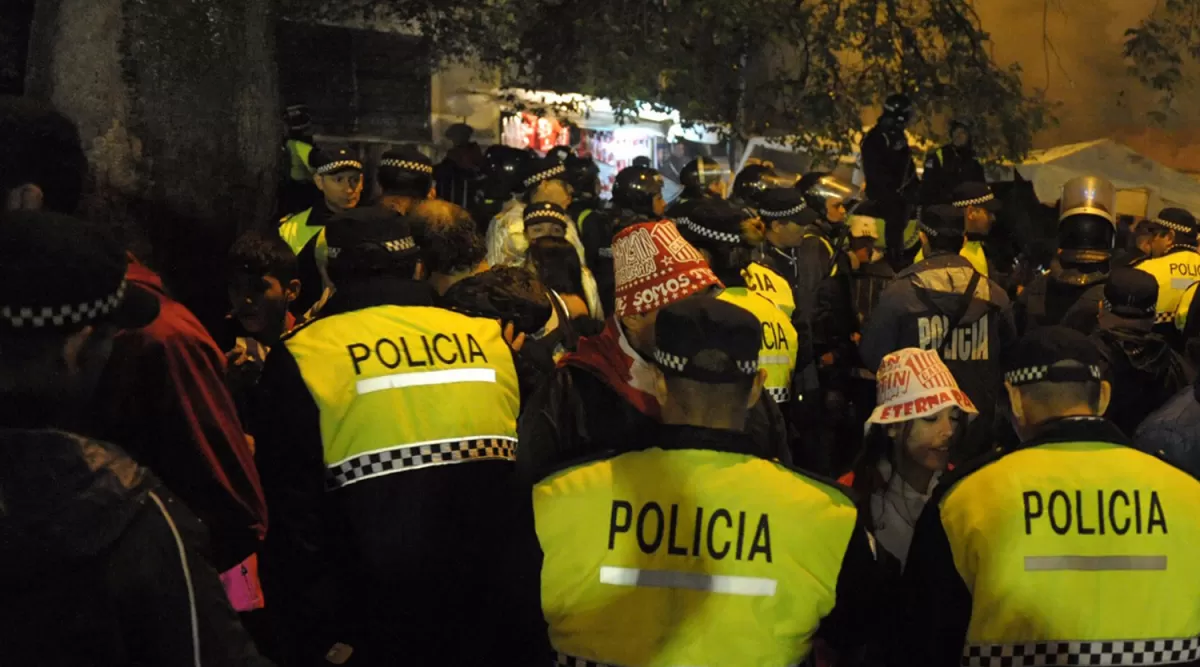 INCIDENTES. A pesar de los controles en la previa, los violentos fueron protagonistas en La Ciudadela. LA GACETA/ JOSÉ NUNO