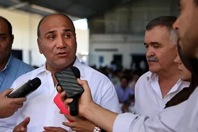 Manzur y Jaldo criticaron la política económica de Macri por la inflación y la caída del consumo