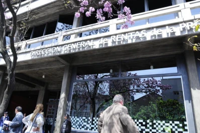 El Gobierno analiza un plan de pago solicitado por la FET