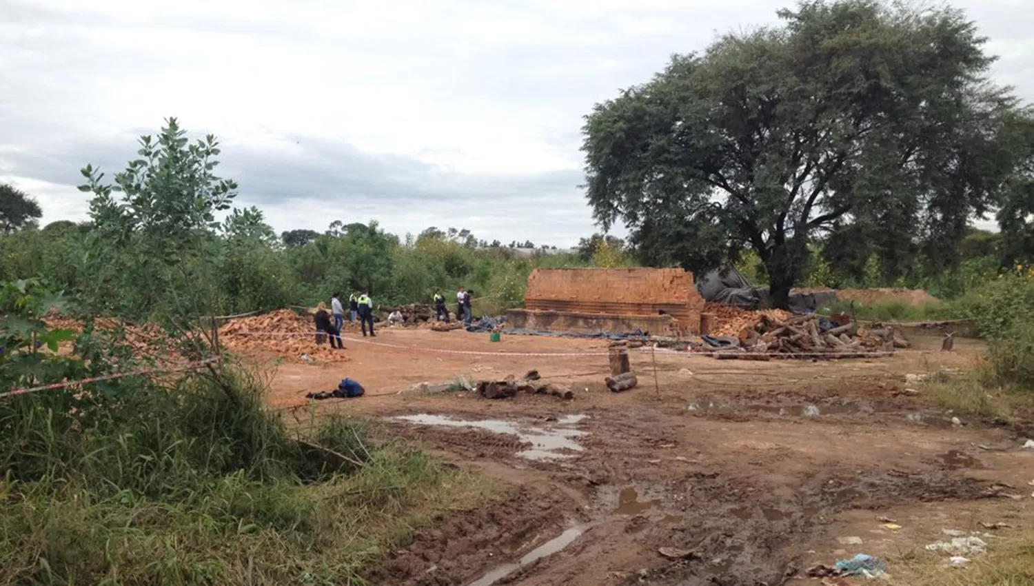 Continúan los rastrillajes en la ladrillera para buscar pistas sobre la desaparición de Daiana