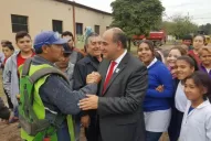 Manzur desafía a Cano a que camine los barrios