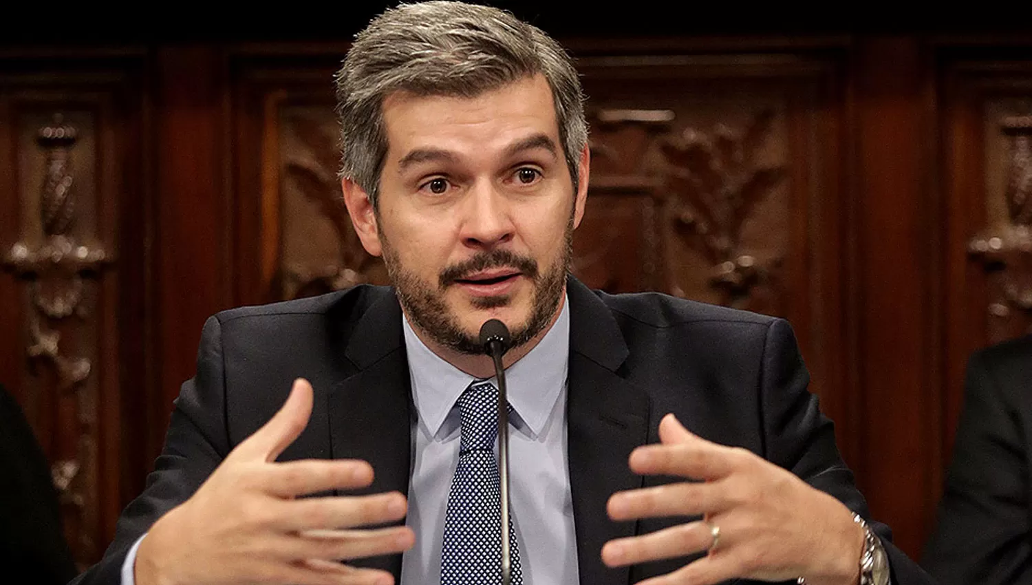 MARCOS PEÑA. El jefe de Gabinete, durante una de sus presentaciones en el Senado. ARCHIVO