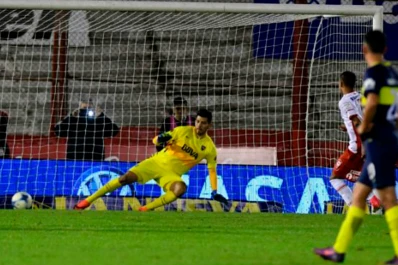 Un hincha de Boca llamó al 911 y denunció que a su equipo le robaron