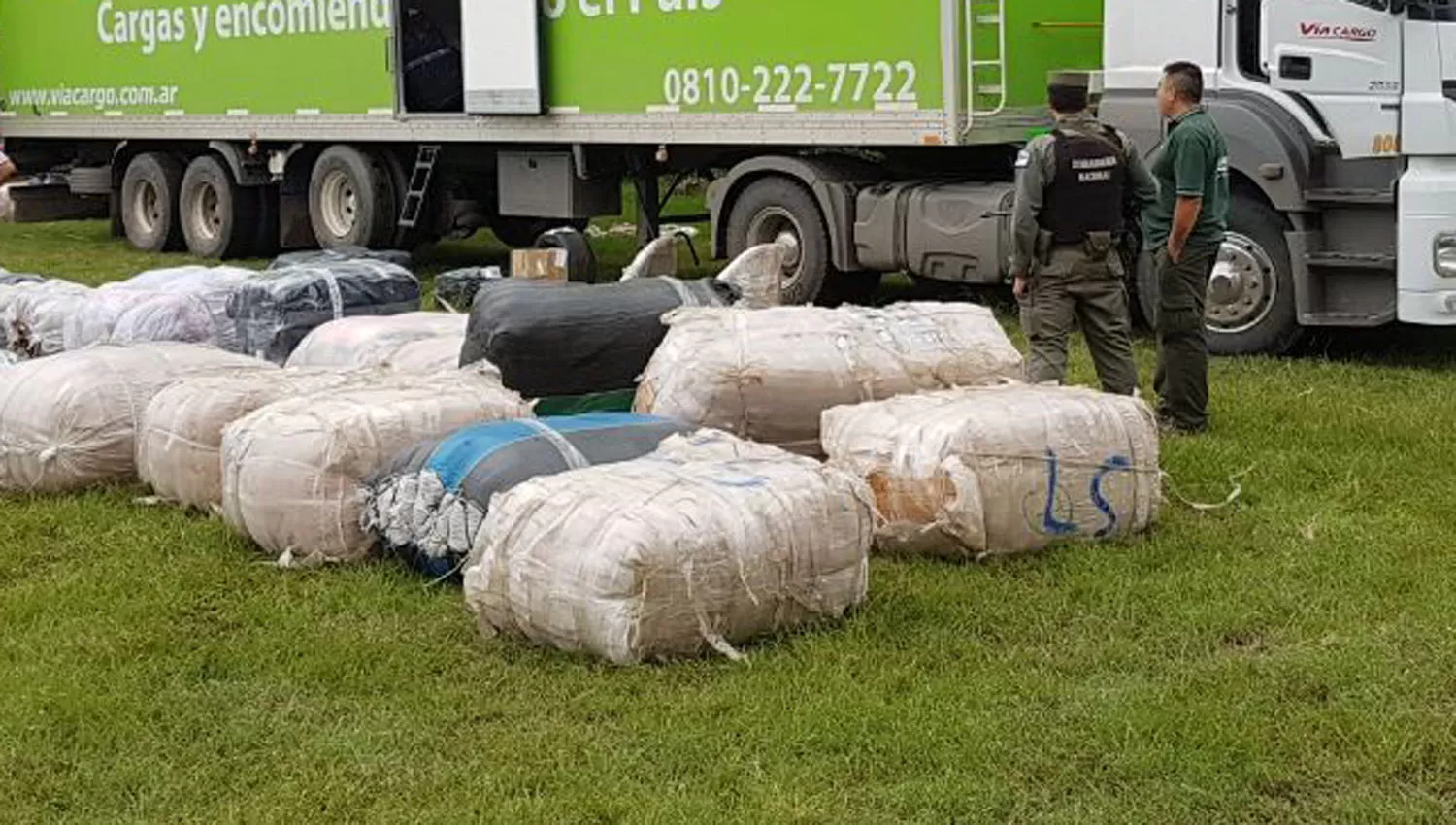 OPERATIVO. Mercadería secuestrada por Gendarmería. FOTO ENVIADA POR GENDARMERÍA