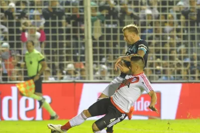 River está a tiro de una remontada histórica luego de superar ampliamente a un digno Atlético