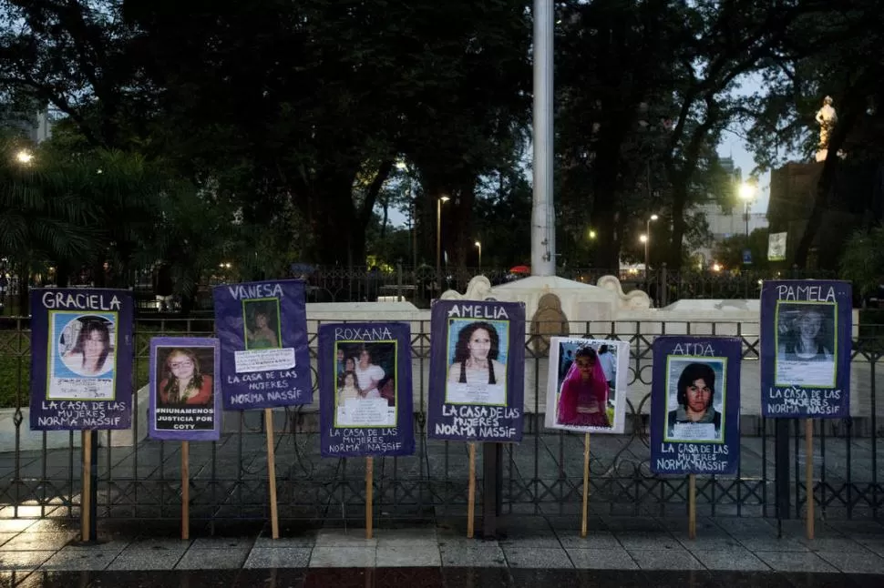 LAS VÍCTIMAS. En las marchas se recuerda a las mujeres que sufrieron la violencia machista y fueron asesinadas. la gaceta / foto de diego aráoz