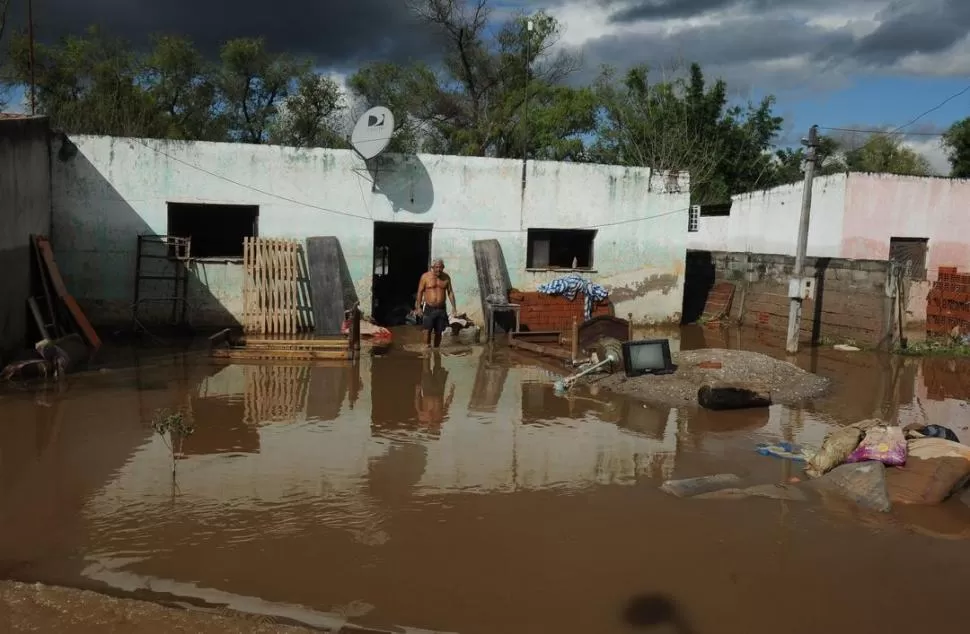 EMERGENCIA. Cuatro departamentos del sur fueron afectados por las lluvias. la gaceta / foto de Osvaldo Ripoll (archivo)