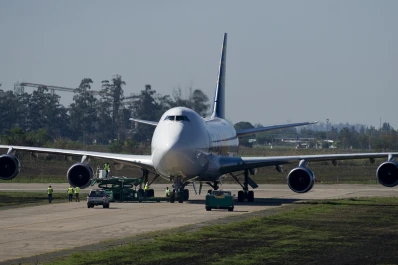 Por la devaluación, cayó un 10% el número de argentinos que viajan al exterior