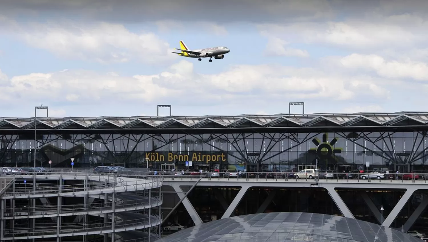 AEROPUERTO DE COLONIA, ALEMANIA. CAPTURA DE MAPS