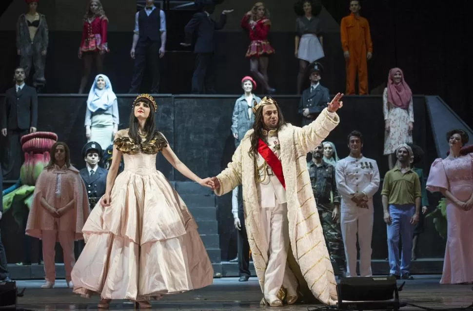 CLEOPATRA Y JULIO CÉSAR. Amanda Majeski y Franco Fagioli, protagonistas. Foto de Máximo Parpagnoli