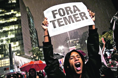 Una crisis que excede el escándalo por coimas