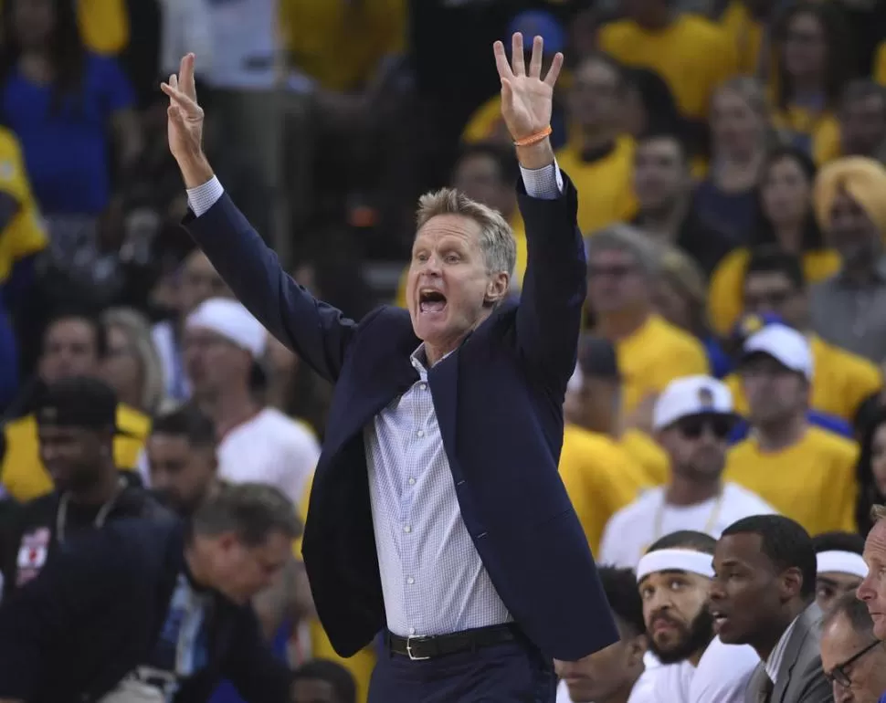 DT DE LOS BUENOS. Kerr logró quitarle la presión del juego a sus jugadores. 