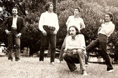 Entre Almendra y Miguel Abuelo