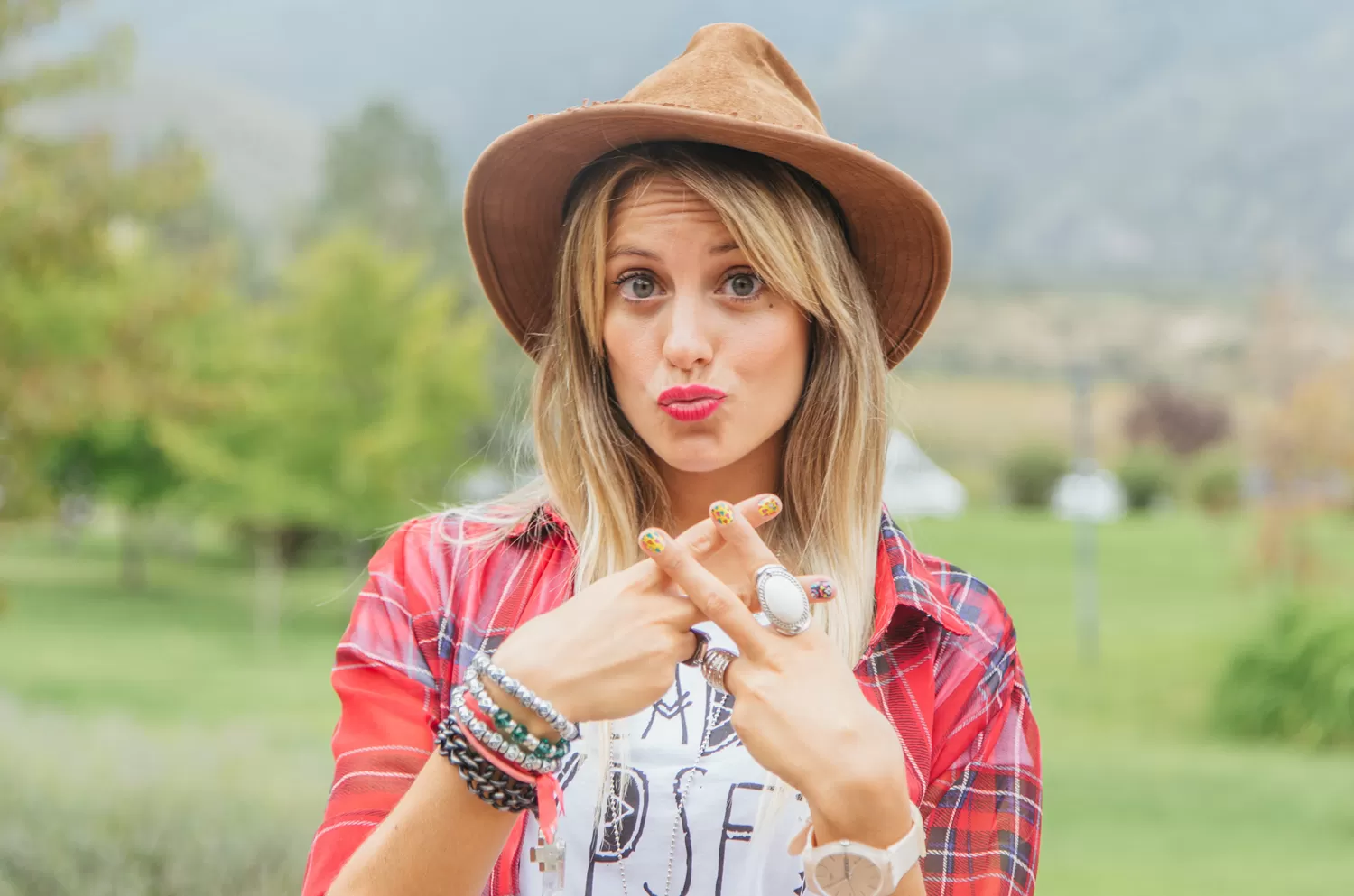 DIOSA. Melina Lezcano, cantante de Agapornis. FOTO TOMADA DE TARINGA.