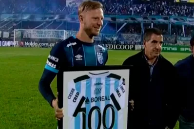 Menéndez fue homanejado en su último partido en el Monumental