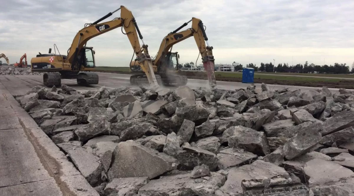 AEROPUERTO TUCUMANO. La reconstrucción de la pista se enmarca en el Plan Belgrano. ARCHIVO