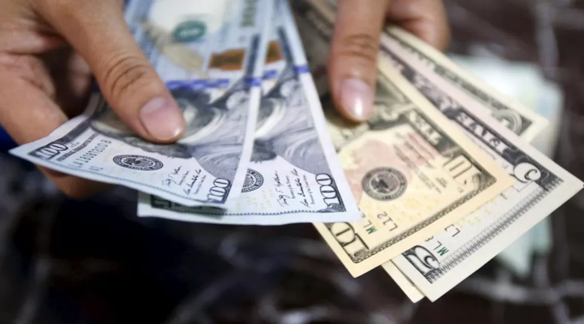 El dólar subió otra vez y cerró a $16,75