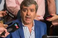 A días de su dimisión, Cano lanza obras en el interior