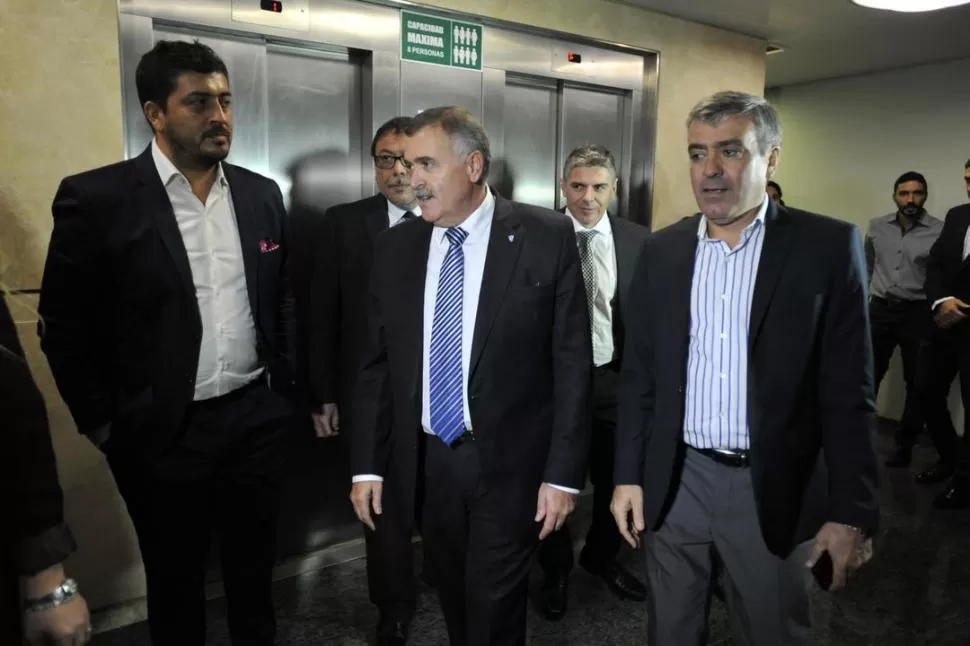 ENCUENTRO. En 2016, Cano (derecha) visitó la sede legislativa, que preside Jaldo, para exponer el Plan Belgrano. la gaceta / foto de Inés Quinteros Orio (archivo)