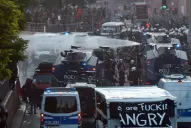 Violencia en el G20: la Policía desalojó a los manifestantes antiglobalización
