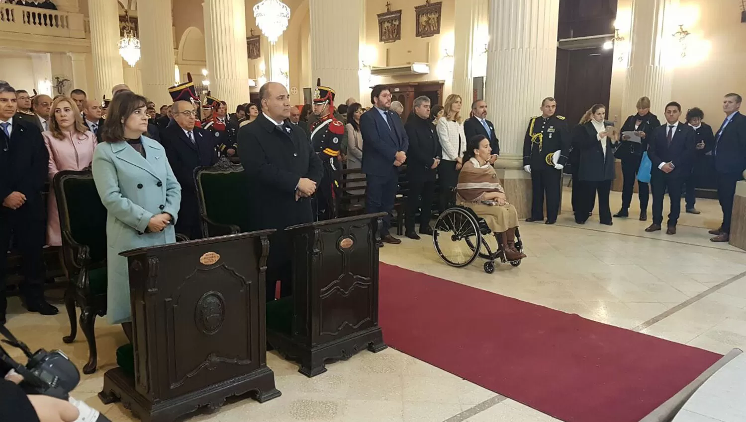 TEDEUM. Manzur y Michetti, durante la ceremonia. LA GACETA / DANIEL FERNÁNDEZ