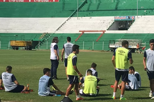 En Bolivia: Atlético realizó el reconocimiento del campo de juego