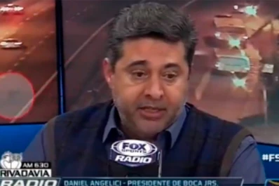 Mientras Angelici daba una nota, las cámaras mostraban un robo en vivo