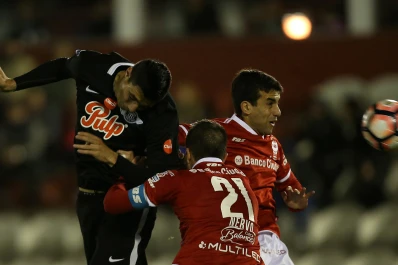 Libertad goleó a Huracán 5-1 en el partido de ida por la Copa Sudamericana