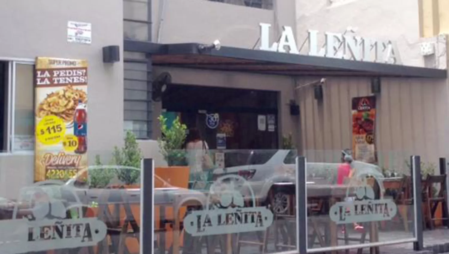 Robaron en una conocida parrilla del centro: un hombre armado se llevó la recaudación