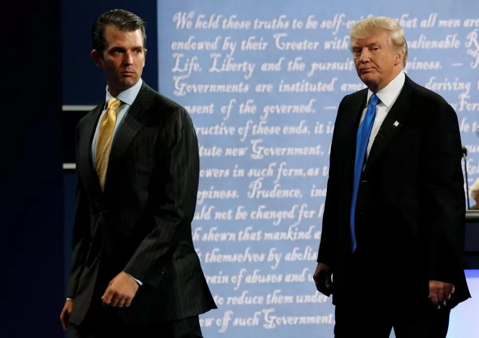 “DESESPERACIÓN DEMÓCRATA”. Así calificó Trump Jr. a la información. Reuters