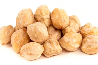 Dietas peligrosas: una mujer quedó en estado crítico por alimentarse a base de nueces de la India