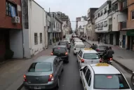 El dolor de cabeza diario del tránsito se alimenta de infracciones y de 450.000 vehículos