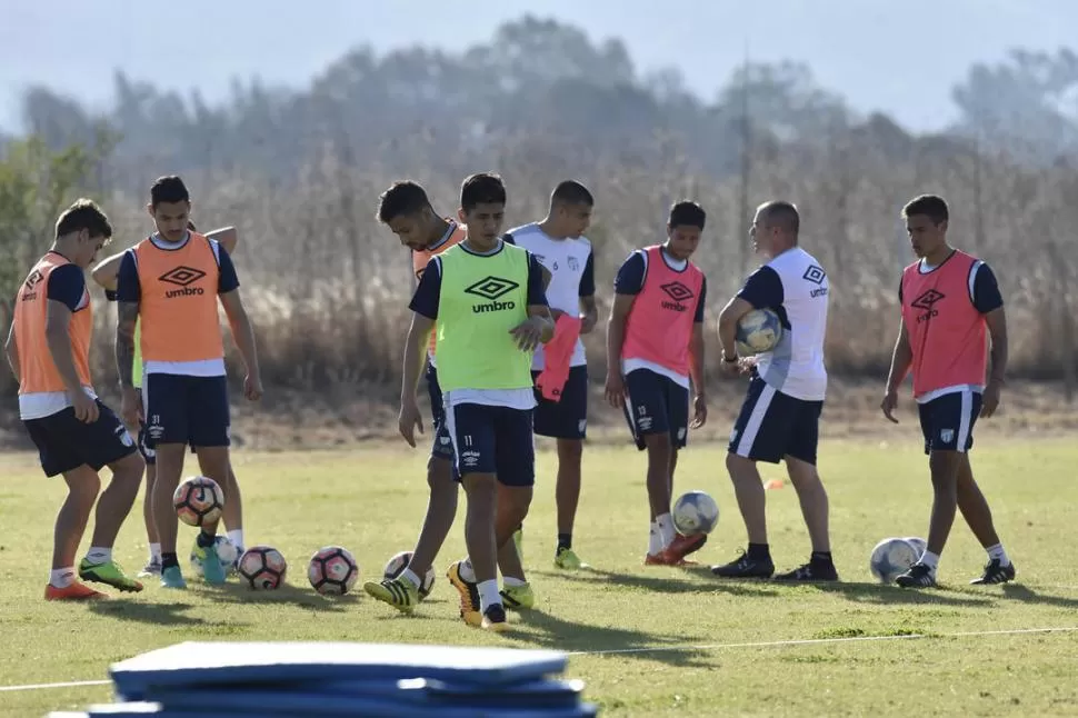 EXPERIENCIA. Pese a sus jóvenes 24 años, Zárate jugó en Boca, supo pasar momentos complicados y forjó su personalidad. Su buena temporada en Unión le permitió llegar a Atlético. la gaceta salta / foto de marcelo miller