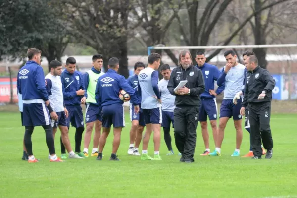 Atlético no podrá usar sus refuerzos y hoy deberá presentarse con 15 jugadores