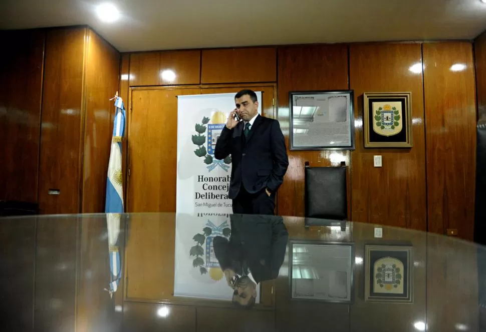 EL DIRIGENTE QUE ENFRENTA SU DESTINO. Agustín Romano Norri efectuó su descargo y luego dio una conferencia de prensa, siempre con gesto preocupado. la gaceta / foto de franco vera