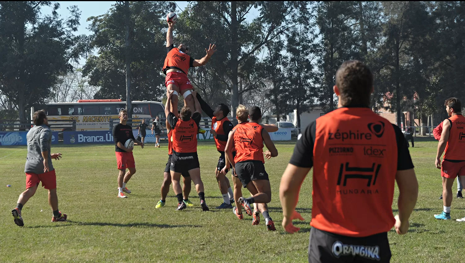 ENTRENAMIENTO DE TOULON EN LINCE (LA GACETA / FRANCO VERA)